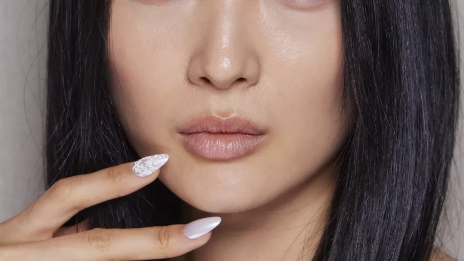 Největší nail art trendy jara 2024 Největší nail art trendy jara 2024