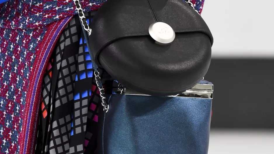 Double bag trend Double bag trend