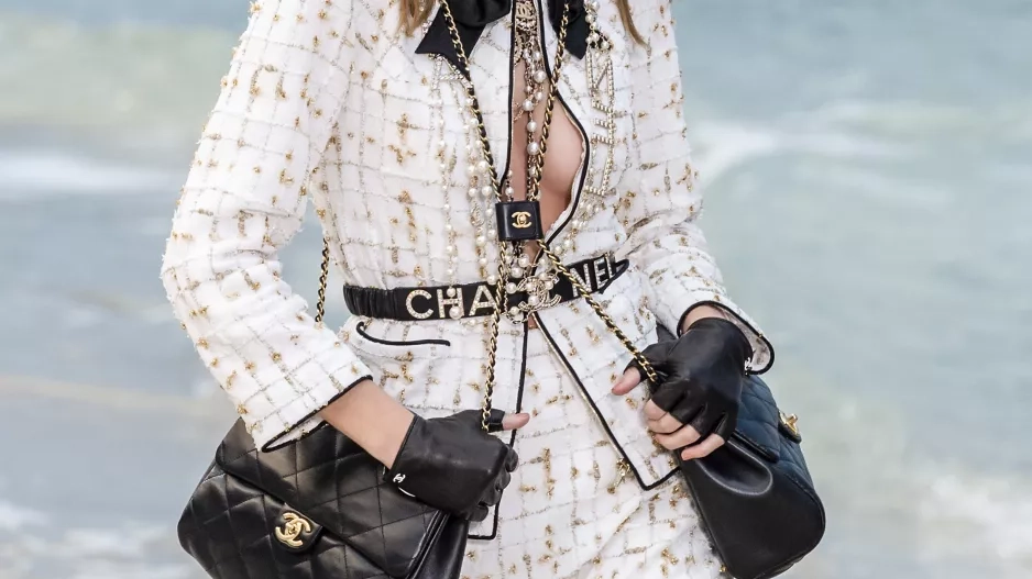 Double bag trend Double bag trend