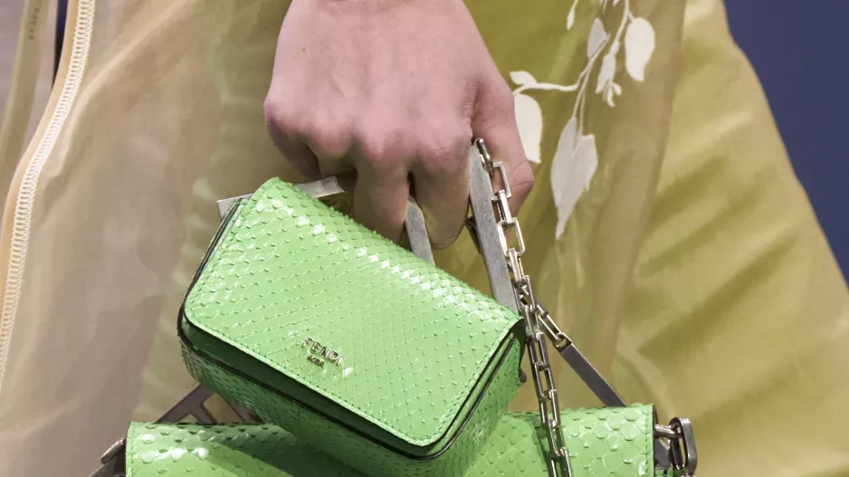 Double bag trend Double bag trend