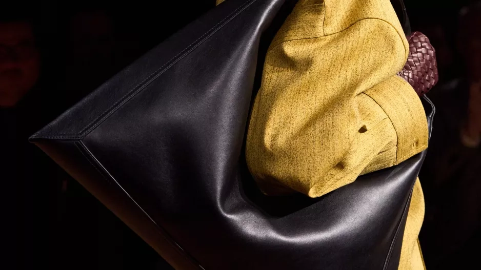 Velkou, větší, největší! Odpověď na to, jakou kabelku si teď pořídit Velkou, větší, největší! Odpověď na to, jakou kabelku si teď pořídit