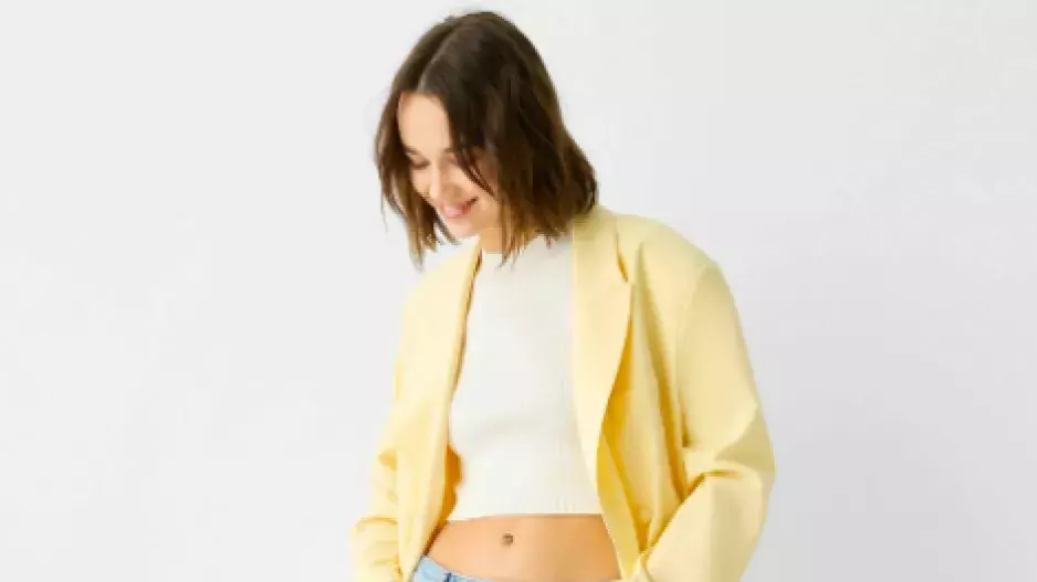 Móda v odstínech máslové žluté Móda v odstínech máslové žluté