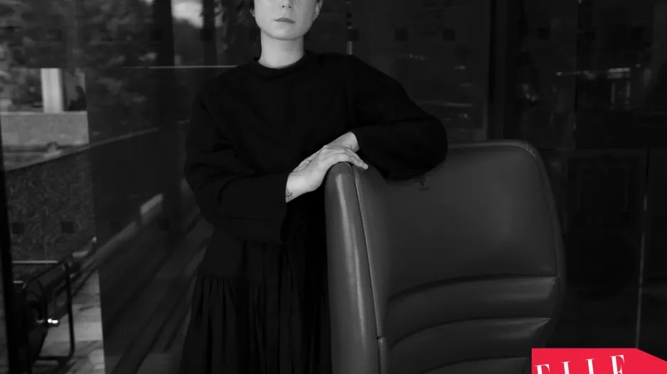 Elle Beauty Lounge Red Elle Beauty Lounge Red