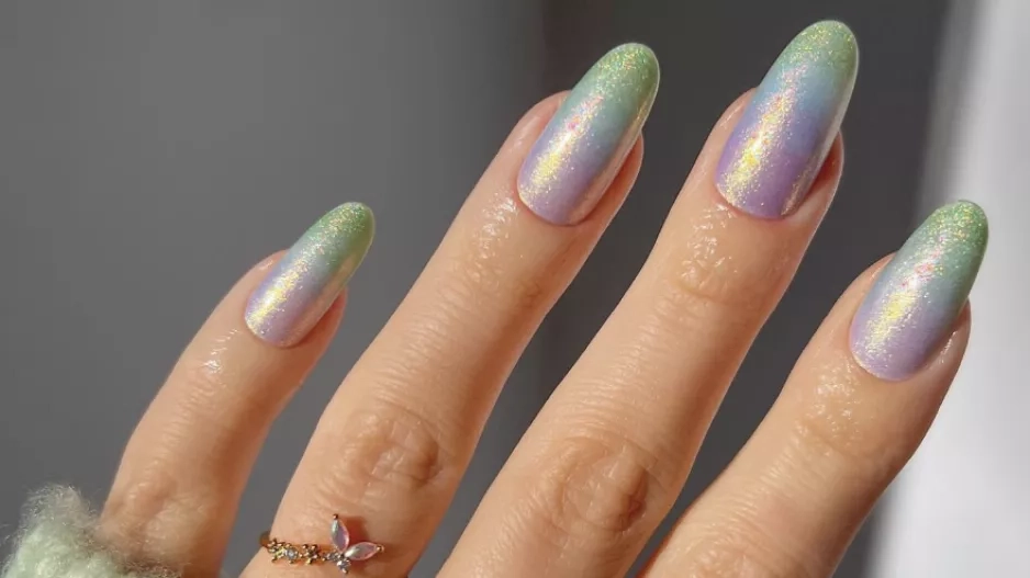 Ombré pastelové nehty Ombré pastelové nehty
