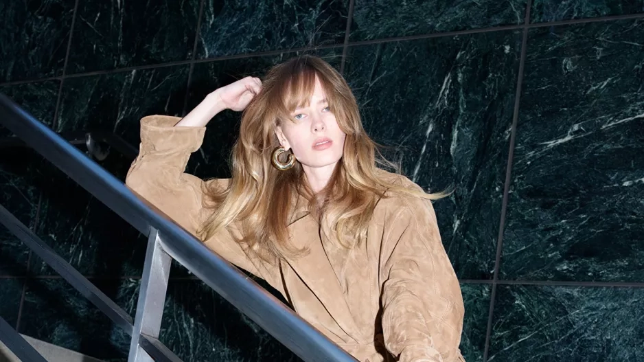 Semišová bunda s páskem Semišová bunda s páskem