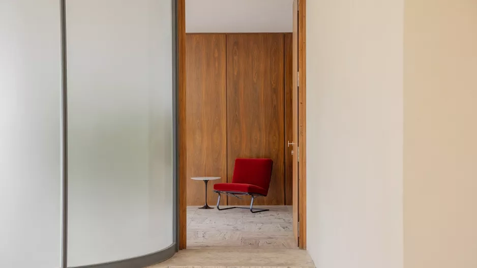 Tugendhat, Knoll Tugendhat, Knoll