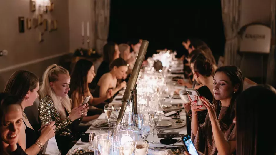 STARRY NIGHT HAIR AFFAIR STARRY NIGHT HAIR AFFAIR