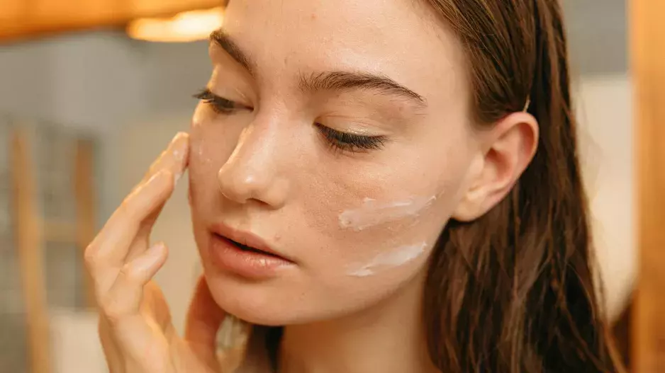 Nechte si při výběru péče o pleť poradit mobilní aplikací Nechte si při výběru péče o pleť poradit mobilní aplikací