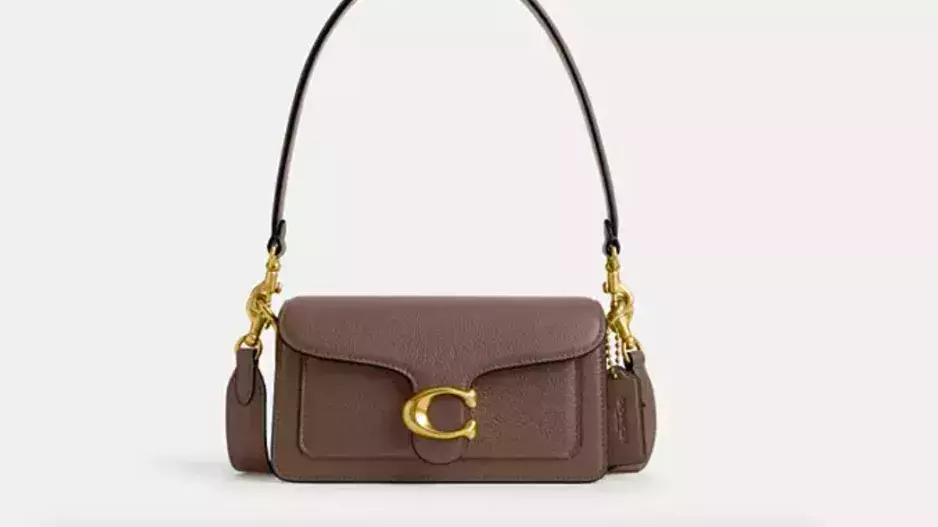 Kousky v barvě Mocha Mousse Kousky v barvě Mocha Mousse