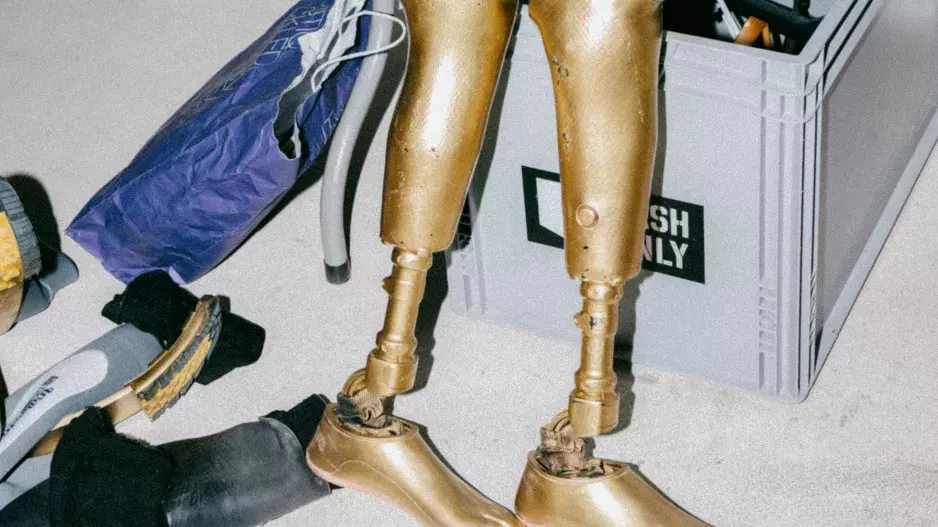 Focení s Lauren Wasser pro únorové vydání ELLE Focení s Lauren Wasser pro únorové vydání ELLE