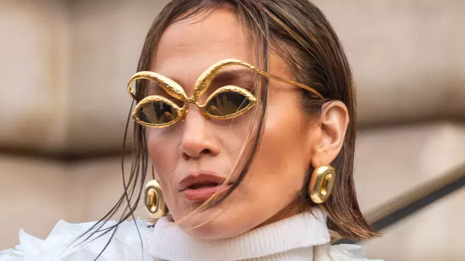 Cheekbone bob Cheekbone bob