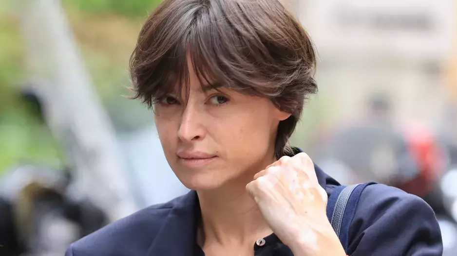 Christy Cut Christy Cut