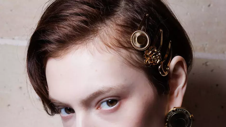 Letní účesy 2025 Letní účesy 2025