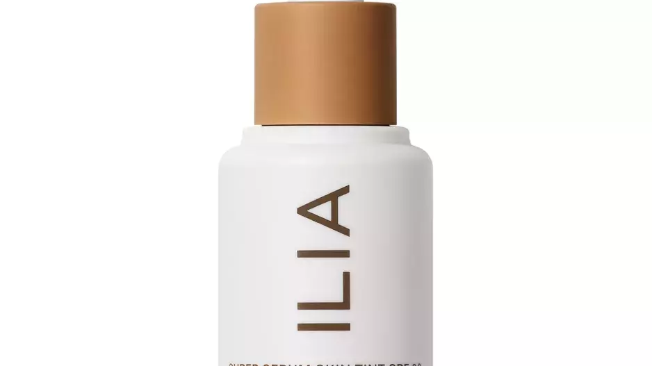 Super Serum Skin Tint SPF 30, ILIA, Líčírna, 1490 Kč Super Serum Skin Tint SPF 30, ILIA, Líčírna, 1490 Kč