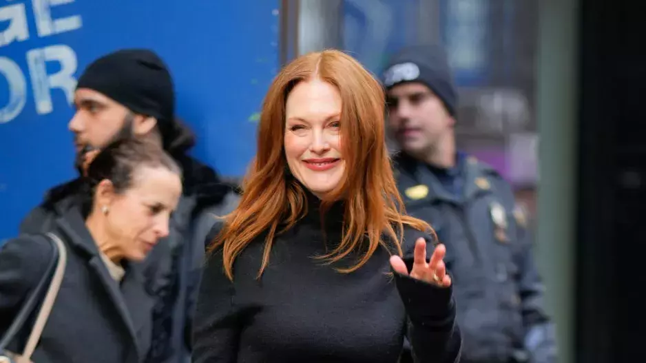 Julianne More Julianne More